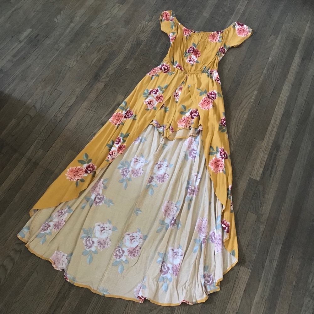 Rue 21 mustard yellow romper with train